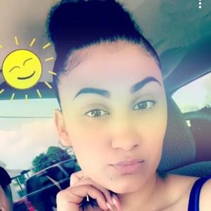 Meet your Posher, Tashae